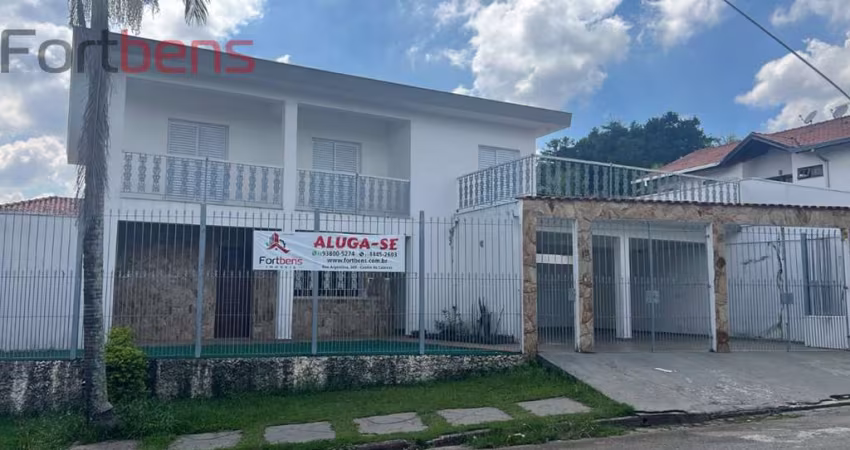 Casa de Condomínio Para Alugar com 4 quartos 1 suítes no bairro Nova Caieiras em Caieiras