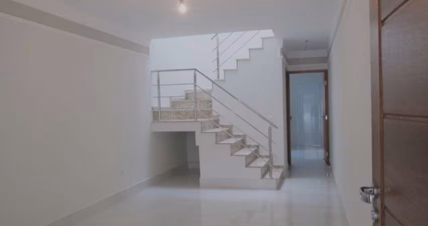 Sobrado novo residencial para Venda na Vila Mazzei, excelente localização, ao lado da Av. Coronel Sezefredo Fagundes, 3 suítes e 2 vagas