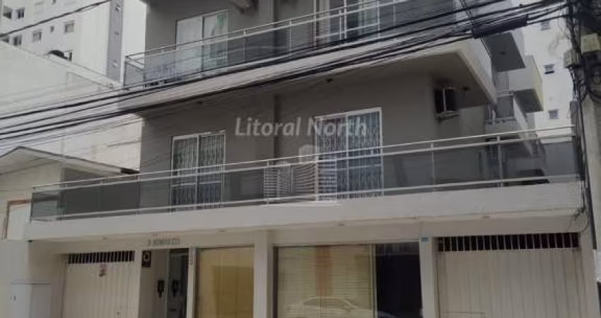 Apartamento mobiliado a venda no Centro de Balneário Camboriú