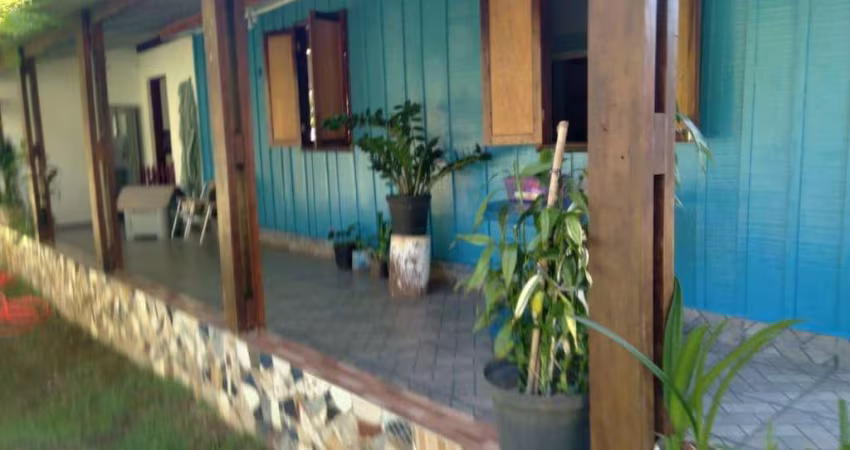 Chácara para Venda em Miracatu, Vila Santa Rita de Cássia, 2 dormitórios, 2 banheiros, 2 vagas