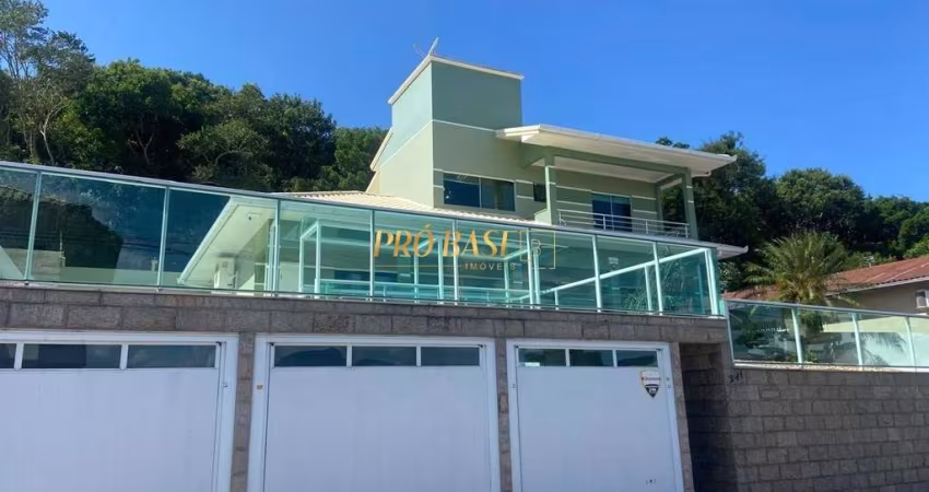 Casa com 3 quartos à venda na Servidão das Embaúbas, 241, Fazenda Santo Antônio, São José