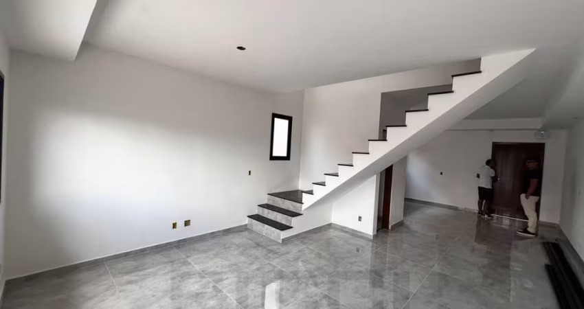 Sobrado com 3 dormitórios à venda, 108 m²  - Loteamento Municipal Brás Cubas - Mogi das Cruzes/SP