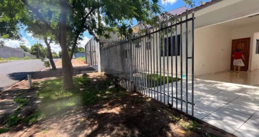 Casa em Parque Residencial Tuiuti  -  Maringá