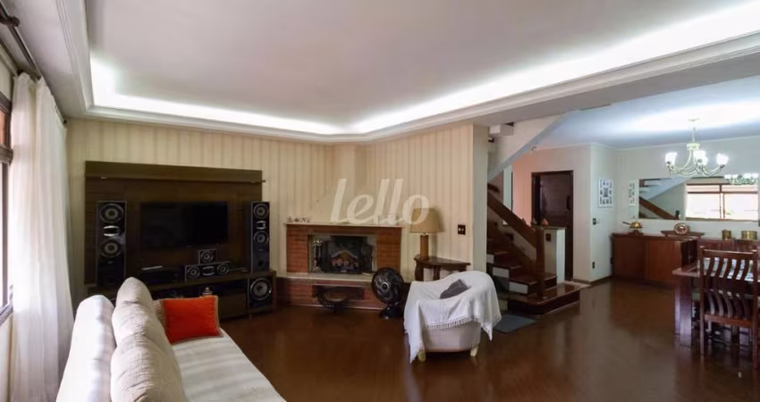 Casa com 3 quartos para alugar na Rua José Zappi, --, Vila Prudente, São Paulo