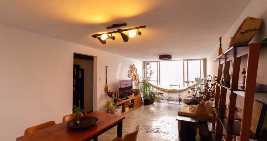 Apartamento com 2 quartos para alugar na Rua da Consolação, --, Cerqueira César, São Paulo