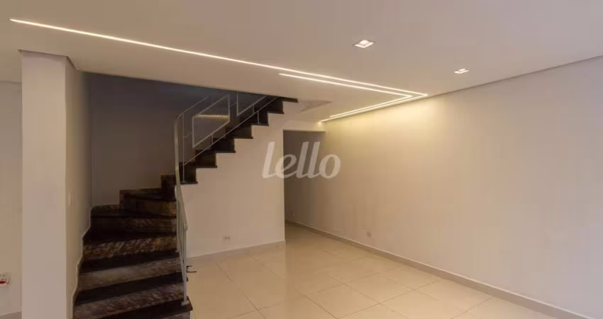 Casa comercial para alugar na Rua Serra do Japi, --, Vila Gomes Cardim, São Paulo