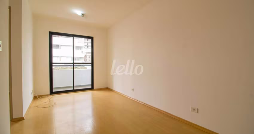Apartamento com 2 quartos para alugar na Rua Jaboticabal, --, Vila Bertioga, São Paulo