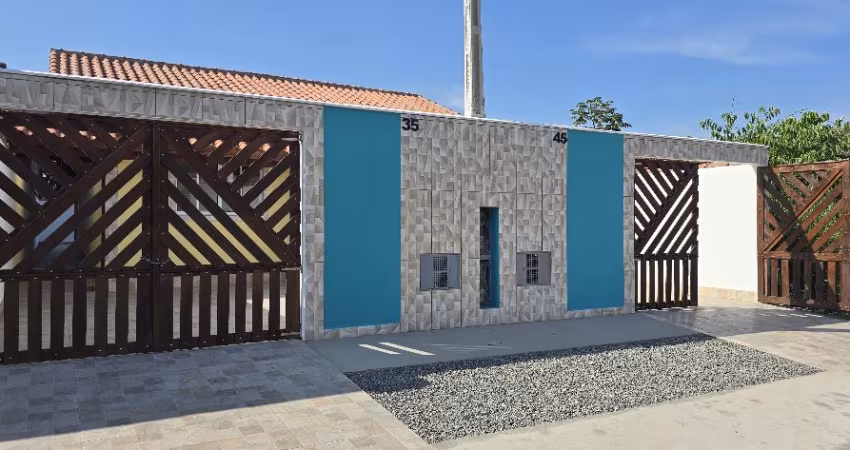 CASA NOVA COM PISCINA Á 1000M DO MAR - ITANHAÉM/JD GRANDESP.