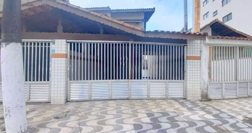 Sobrado Geminado com 2 dormitórios à venda, 121 m² por R$ 620.000 - Vila Guilhermina - Praia Grande/SP