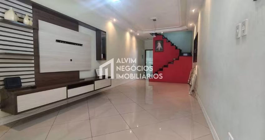 Sobrado com Suíte no Jardim Satélite - São José dos Campos