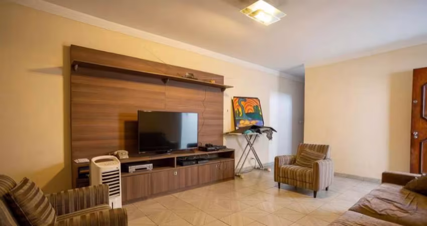 Casa à venda com 250m², 3 quartos e 2 vagas