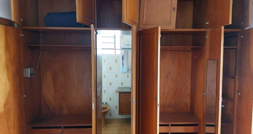 Casa Rua dos Operários,51 ,235 Metros, 3 Dormitorios, 1 Suite, 2 Vagas,