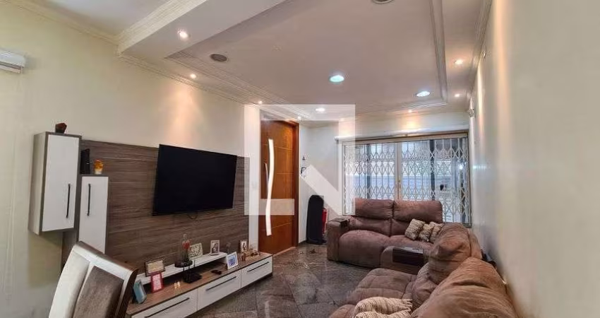 Casa à Venda - Jardim Teresa, 4 Quartos,  261 m2