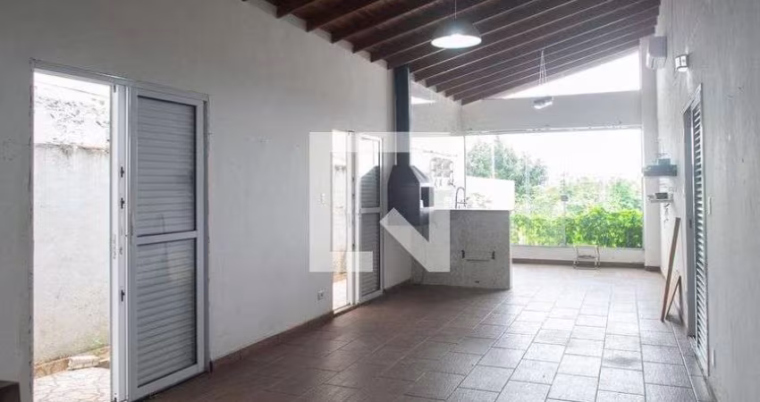 Casa à Venda - Sítio do Mandaqui, 3 Quartos,  300 m2