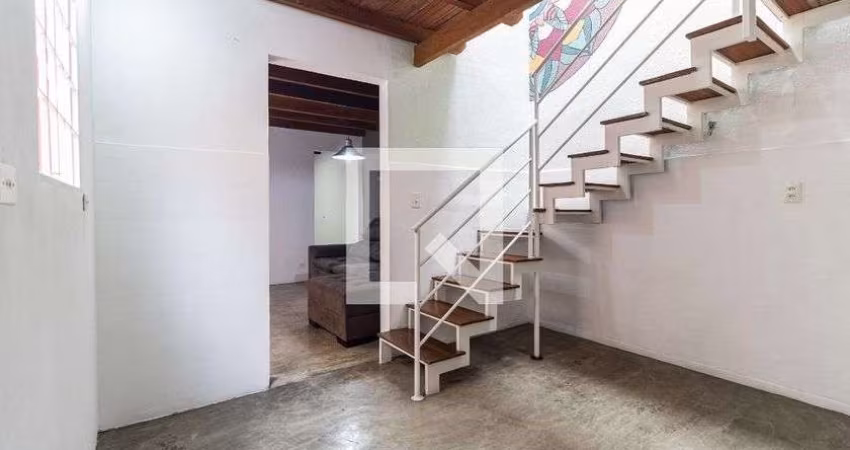Casa à Venda - Bosque da Saúde, 2 Quartos,  95 m2