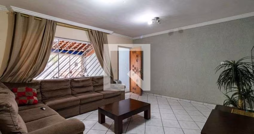 Casa à Venda - Bosque da Saúde, 3 Quartos,  150 m2