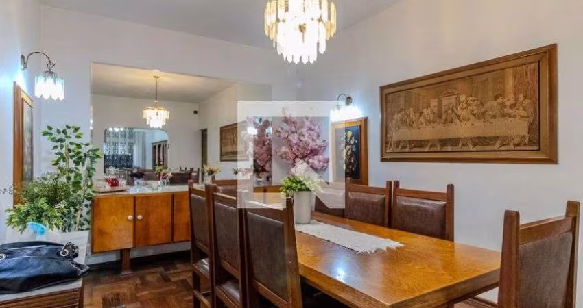 Casa à Venda - Jardim Londrina, 3 Quartos,  250 m2
