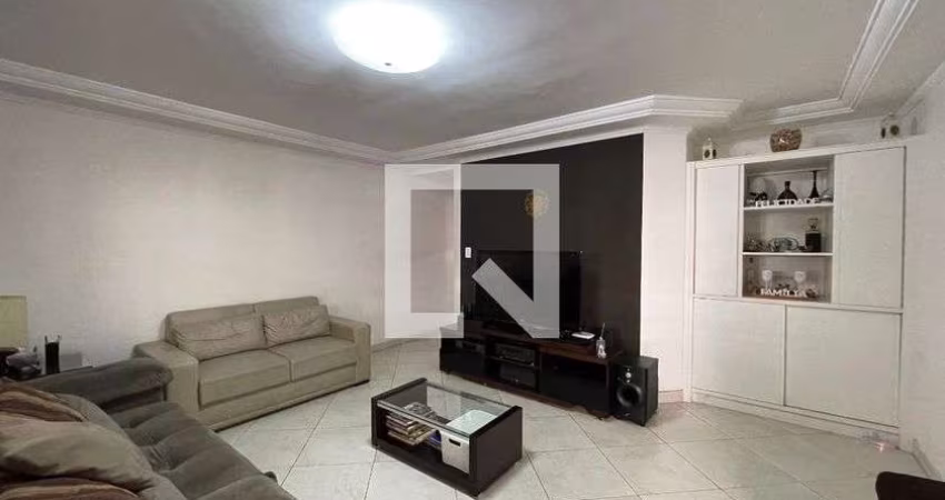 Casa à Venda - Vila Romano, 4 Quartos,  191 m2