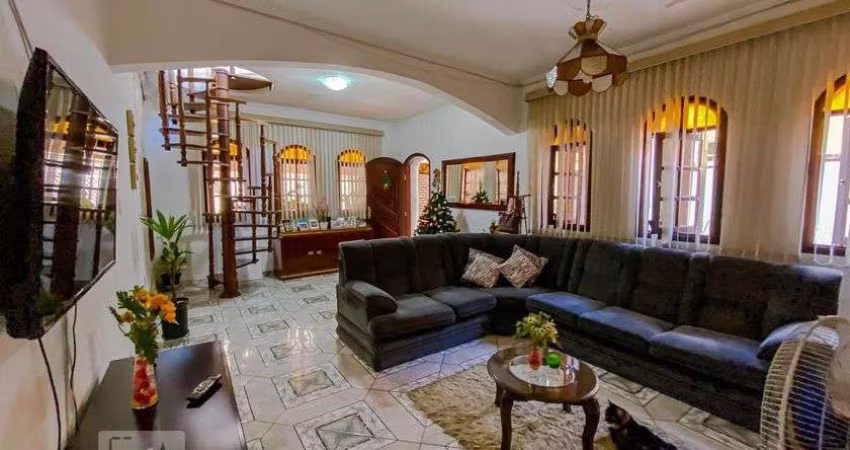 Casa à Venda - Belém, 3 Quartos,  320 m2