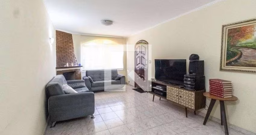 Casa à Venda - Água Fria, 3 Quartos,  150 m2