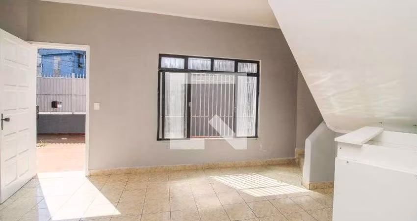 Casa à Venda - Vila Nova Savoia, 2 Quartos,  85 m2