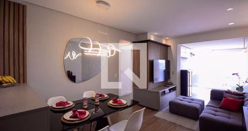 Apartamento à Venda - Bosque da Saúde, 2 Quartos,  68 m2