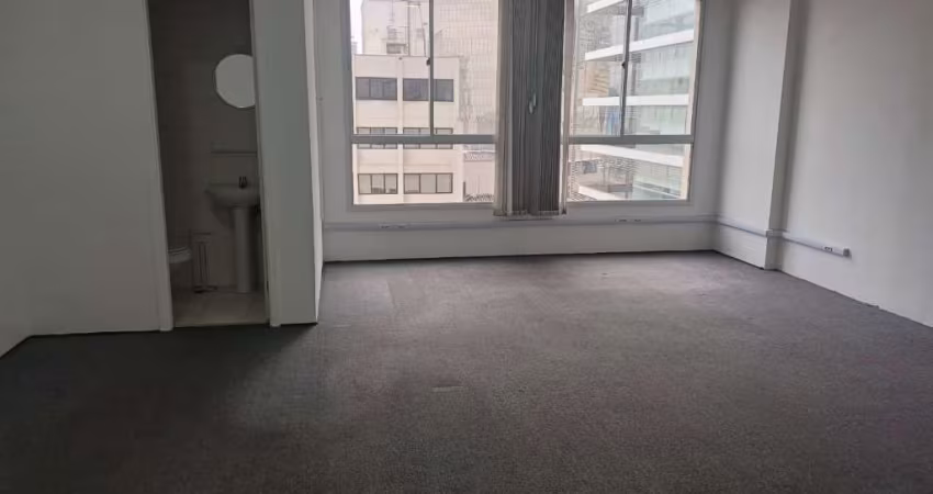 Sala Comercial com 60 metros proximo a estação do metrô Faria Lima