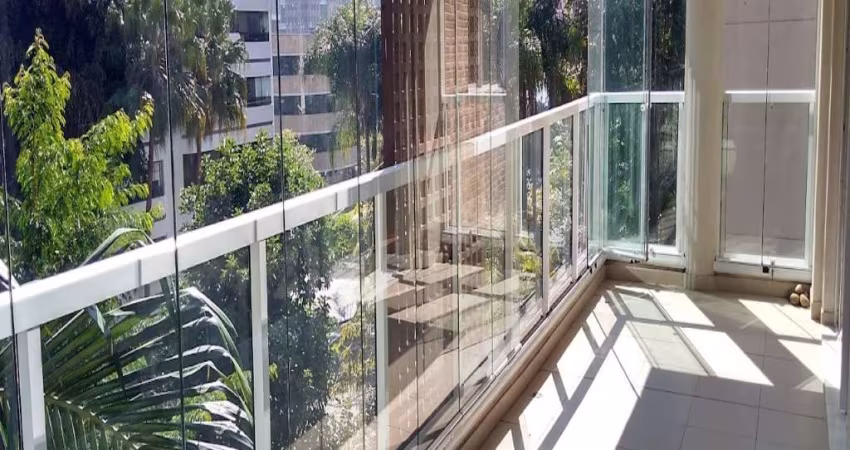 Locação :Apartamento de Luxo com 3 Suítes e 3 Vagas na Chácara Santo Antônio - Lazer Completo!