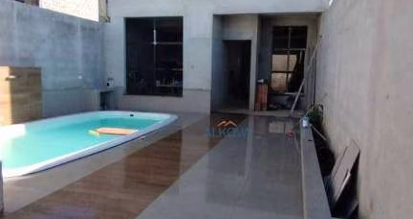 Sobrado com 3 dormitórios à venda, 135 m² por R$ 800.000,00 - Setville Altos de São José	 - São José dos Campos/SP