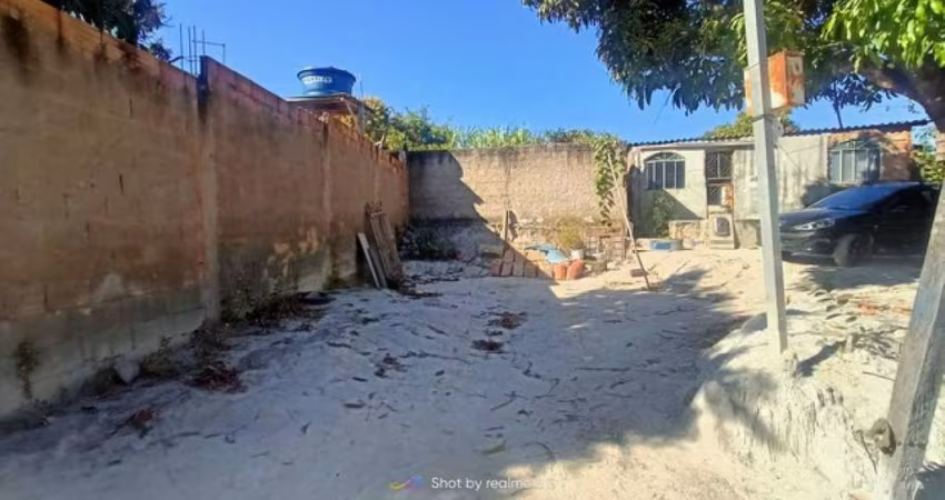 Casa Para Vender com 2 quartos no bairro Nova Esmeraldas em Esmeraldas