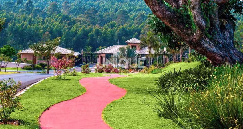 Terreno com 800m2 no Condomínio Fazenda Serrazul, Itupeva-SP