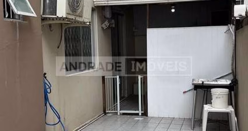 APARTAMENTO DIFERENCIADO NO CENTRO DE BALNEARIO