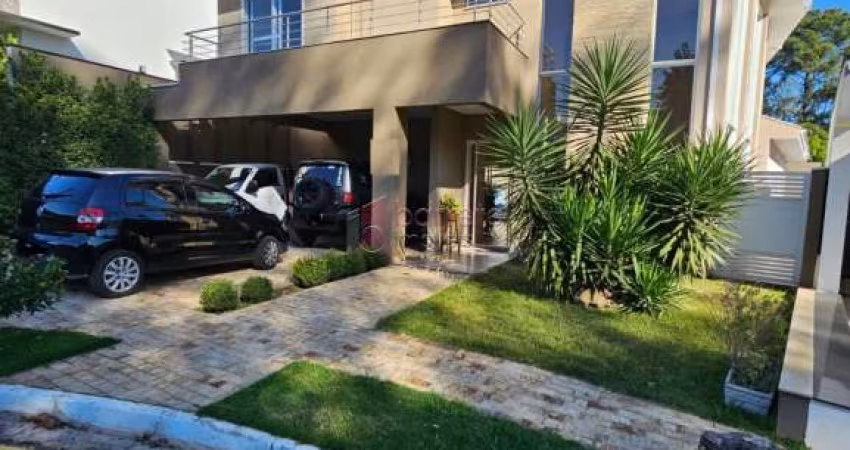 CASA 04 DORMITÓRIOS À VENDA NO CONDOMÍNIO PORTAL DA PRIMAVERA NO ENGORDADOURO EM JUNDIAÍ