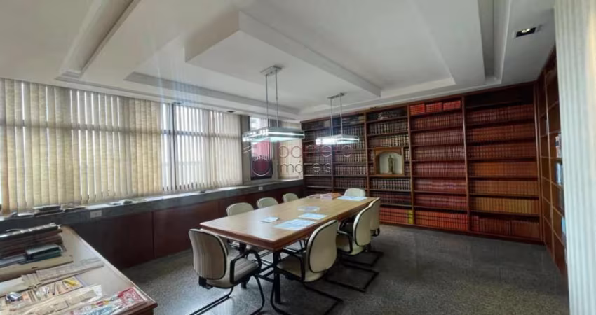 SALA COM 75 M² À VENDA NO EDIFÍCIO SANTO IVO NO CENTRO EM JUNDIAÍ/SP