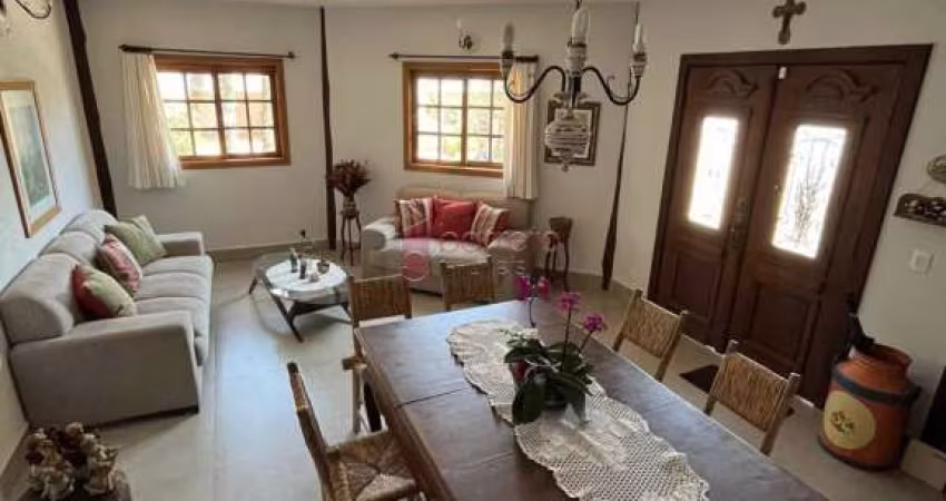 CASA PARA VENDA EM JUNDIAÍ - BAIRRO JARDIM NOVO MUNDO - CONDOMÍNIO VILLAGE DAS FLORES.