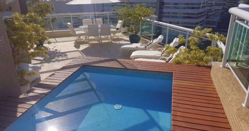 Cobertura com 3 suítes, 3 vagas, Piscina Privativa disponível para locação temporada em Riviera de São Lourenço - Bertioga/SP.