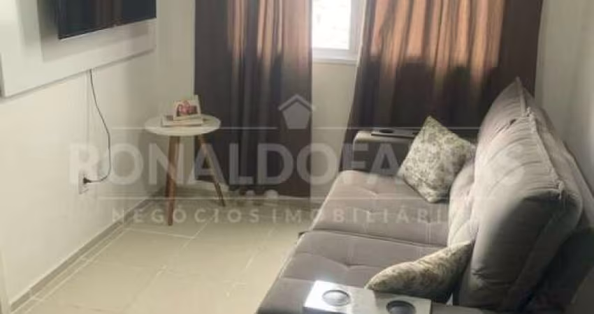 Apartamento a venda sendo 2 quartos 1 sala 1 banheiro area de serviço 1 vaga de garagem.