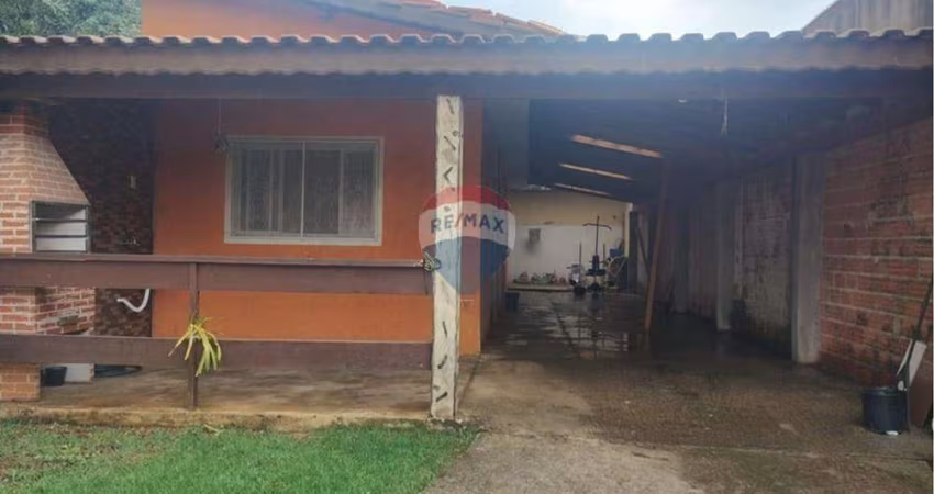 Casa para locação com 01 dormitório próximo a Rodovia João Leme dos Santos