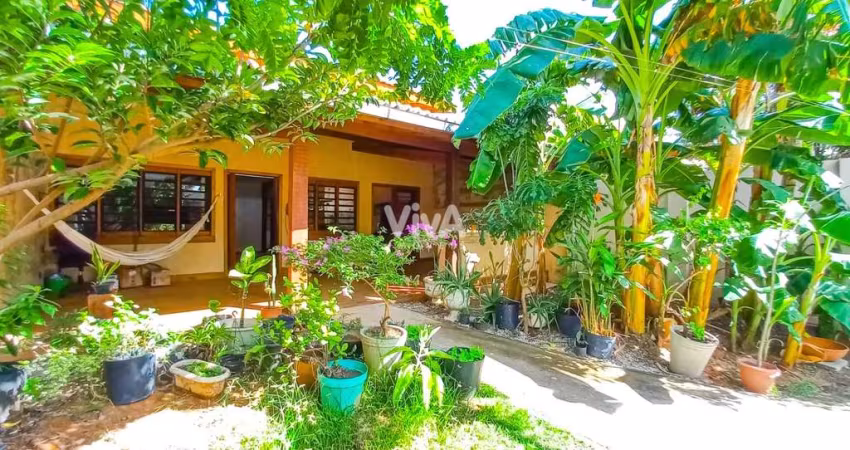 CASA RESIDENCIAL E COMERCIAL NO LUCIANO CAVALCANTE