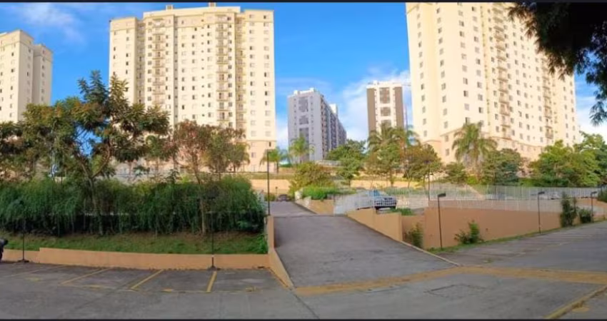 Lindo apartamento vista livre