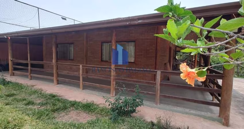 Chácara para Venda em Volta Redonda, Santa Rita Zarur, 3 dormitórios, 1 suíte, 2 banheiros, 3 vagas