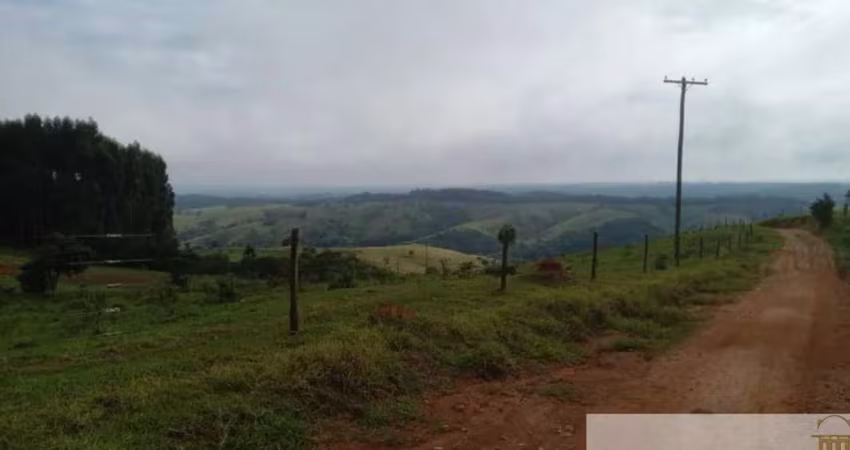 Fazenda à venda em Capão Bonito/SP - 161 alqueires de área no Centro - Oportunidade única!