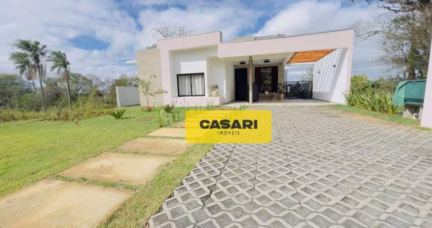 Casa com 3 dormitórios à venda, 150 m² - Condomínio Ninho Verde I Eco Residence - Porangaba/SP