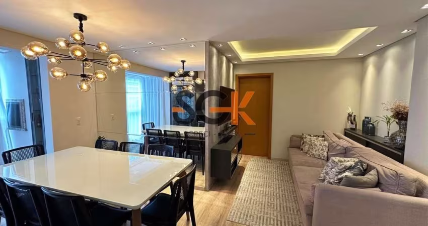 Apartamento Mobiliado com 2 Quartos (1 Suíte) e 2 Vagas no Atiradores