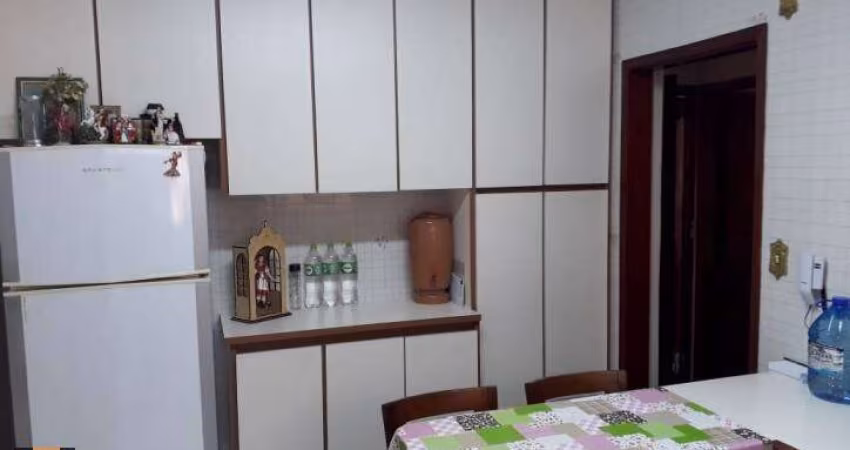 Sobrado impecável  4 dorms  3 vagas 130m² - B. Santa Maria - SCS