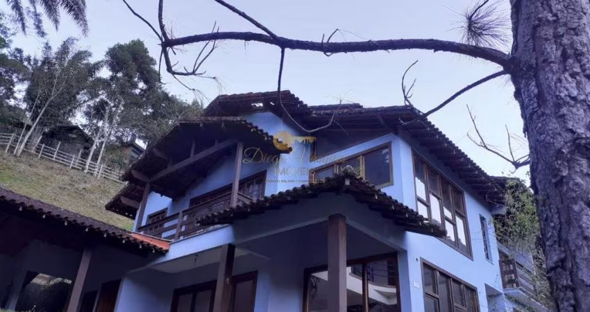 Casa em Condomínio para Venda em Teresópolis, Carlos Guinle, 4 dormitórios, 4 suítes, 6 banheiros, 3 vagas