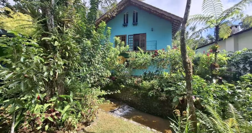 Casa em Condomínio para Venda em Teresópolis, Granja Comary, 5 dormitórios, 2 suítes, 5 banheiros, 2 vagas