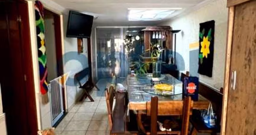 LINDO SOBRADO COM 254,25 M², 03 QUARTOS, 01 SUITE, 02 QUARTOS COM SACADA -04 BANHEIROS , 04 VAGAS VILA DAYSI-SBC