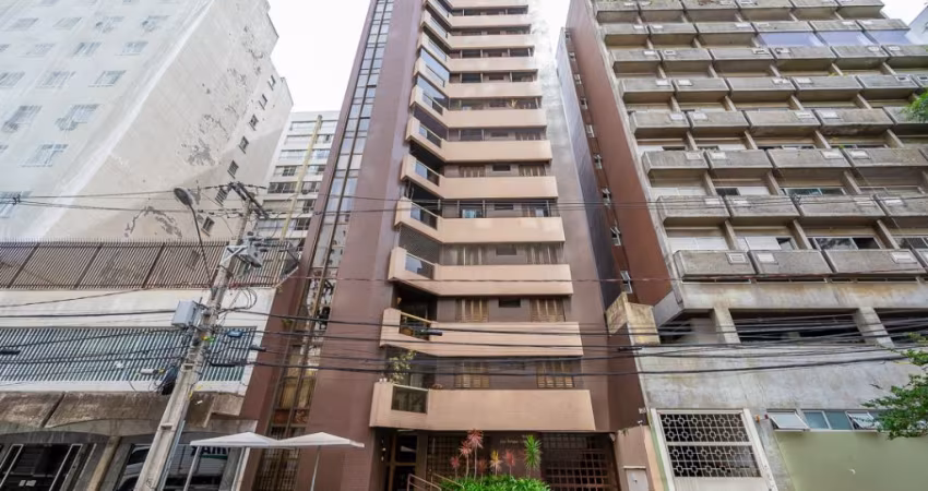 Um apto por andar, 148m útil,  2 vagas