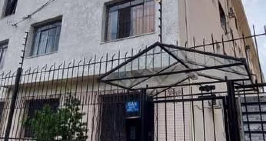 Oportunidade Única! JK Térreo com Pátio na Cidade Baixa!